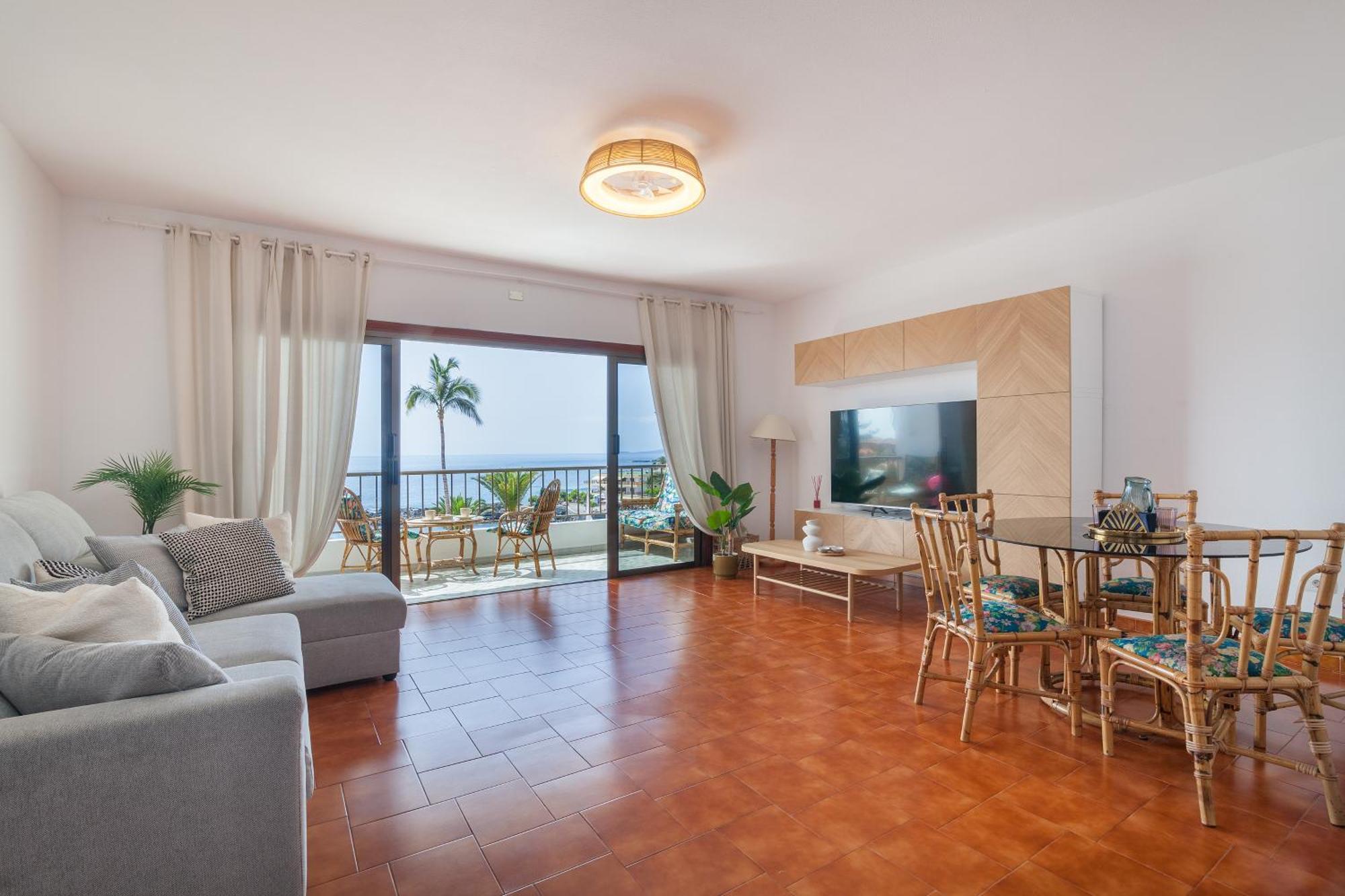 Апартаменты Casa De Franco - Ocean View, Terrace, Balcony, 50M From Playa La Arena, Fibre Net Пуэрто-де-Сантьяго Экстерьер фото