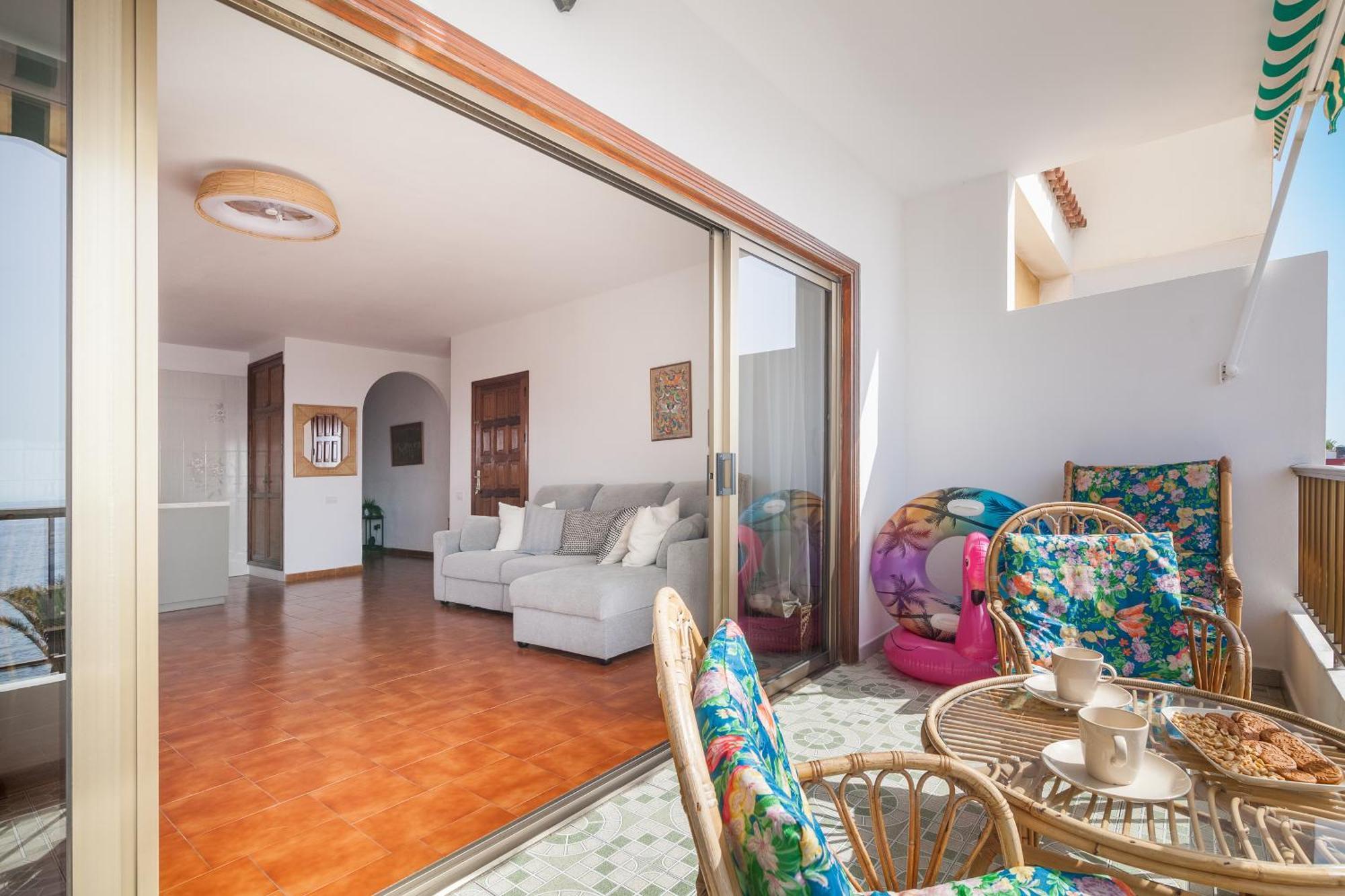 Апартаменты Casa De Franco - Ocean View, Terrace, Balcony, 50M From Playa La Arena, Fibre Net Пуэрто-де-Сантьяго Экстерьер фото